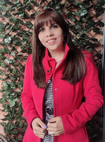 Directora Natasha Martínez